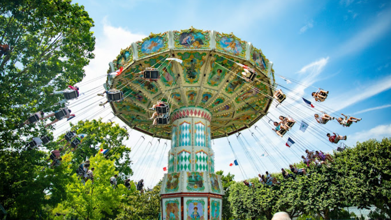 Arco del triunfo con atardecer.